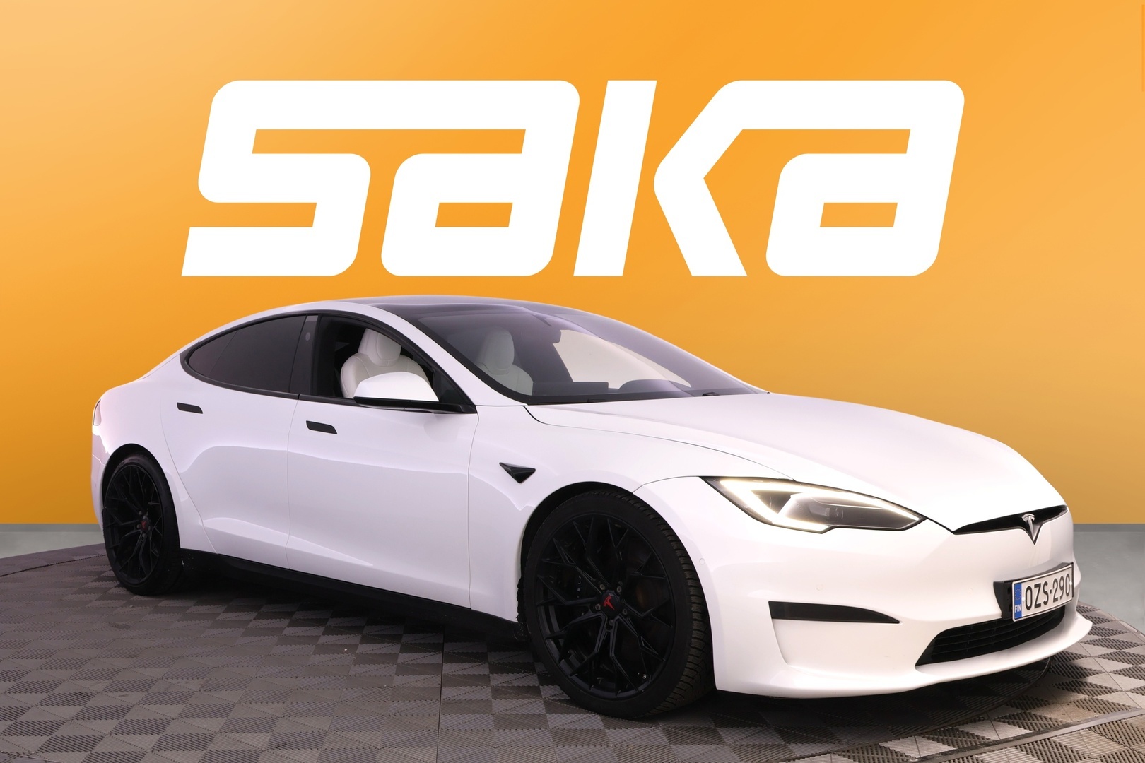 TESLA Model S 2023