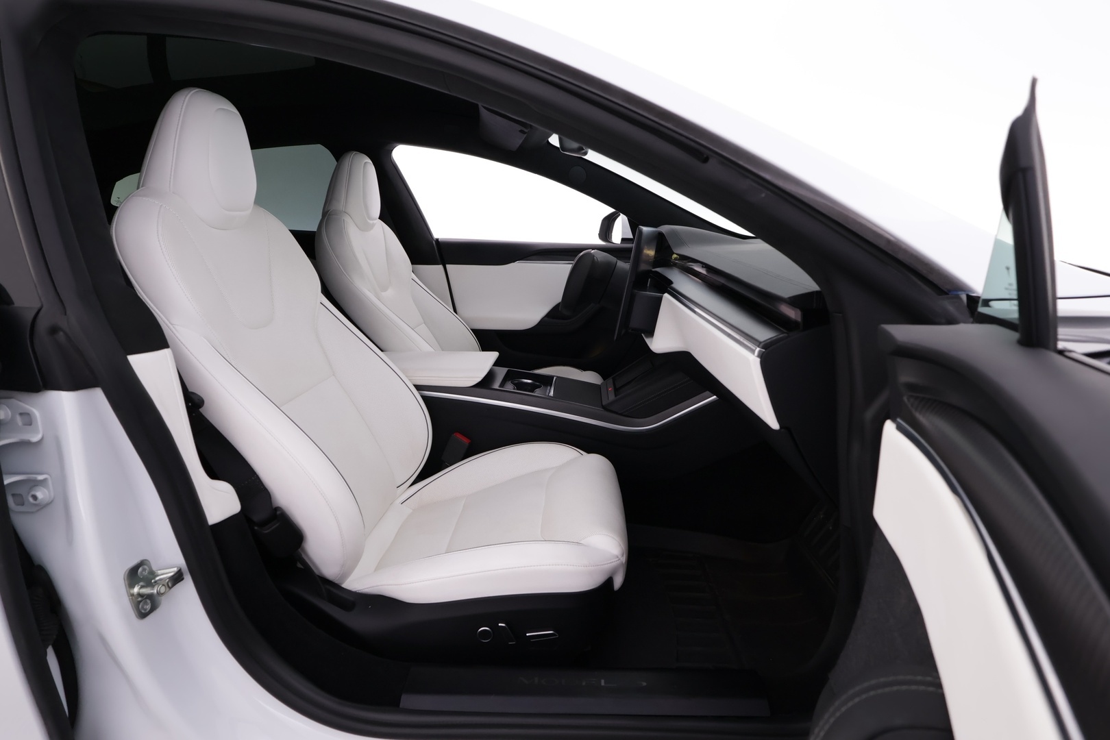 TESLA Model S 2023