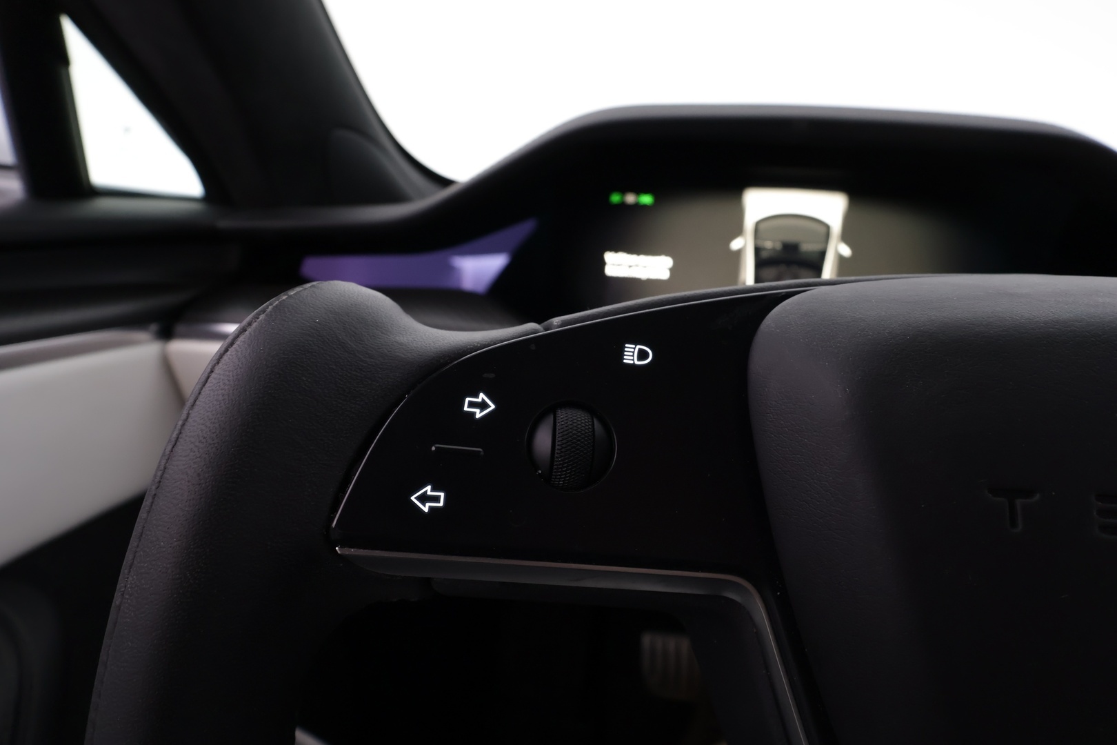 TESLA Model S 2023