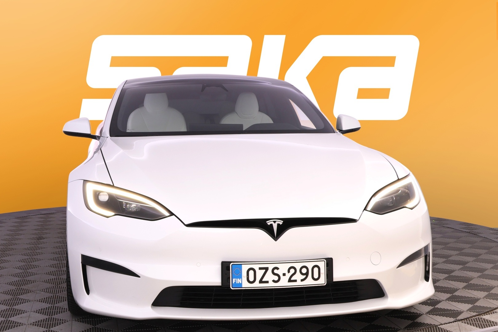 TESLA Model S 2023
