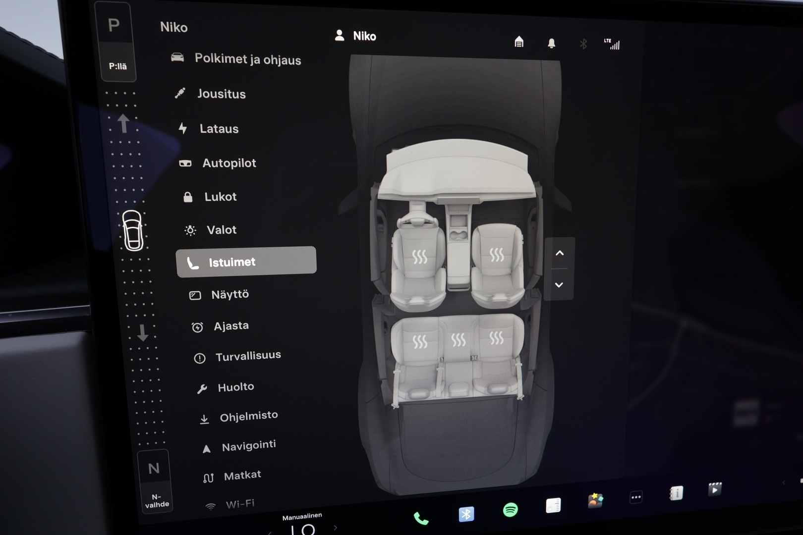 TESLA Model S 2023