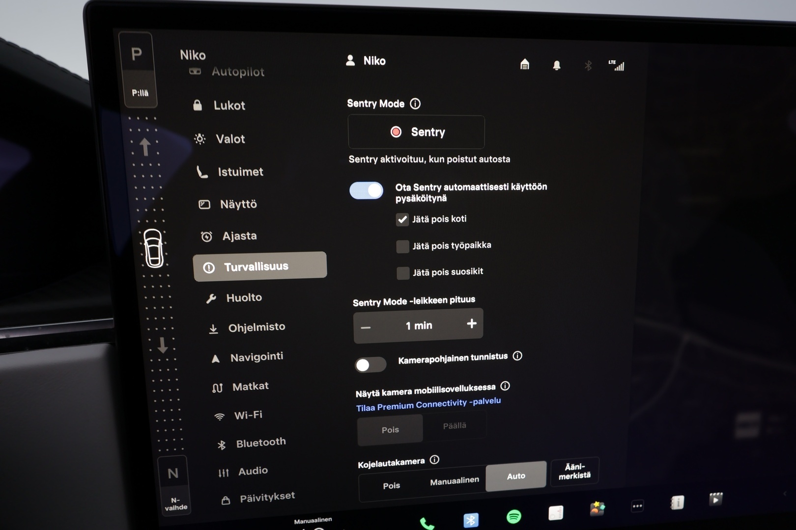 TESLA Model S 2023