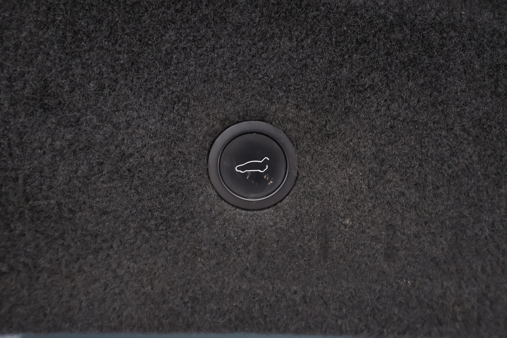 TESLA Model S 2023