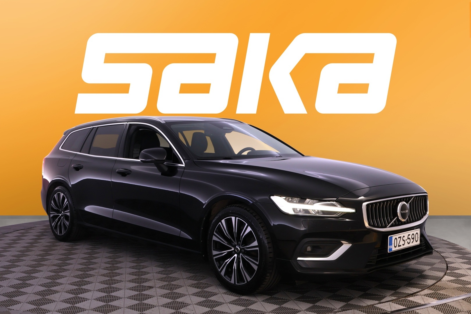 VOLVO V60 2023