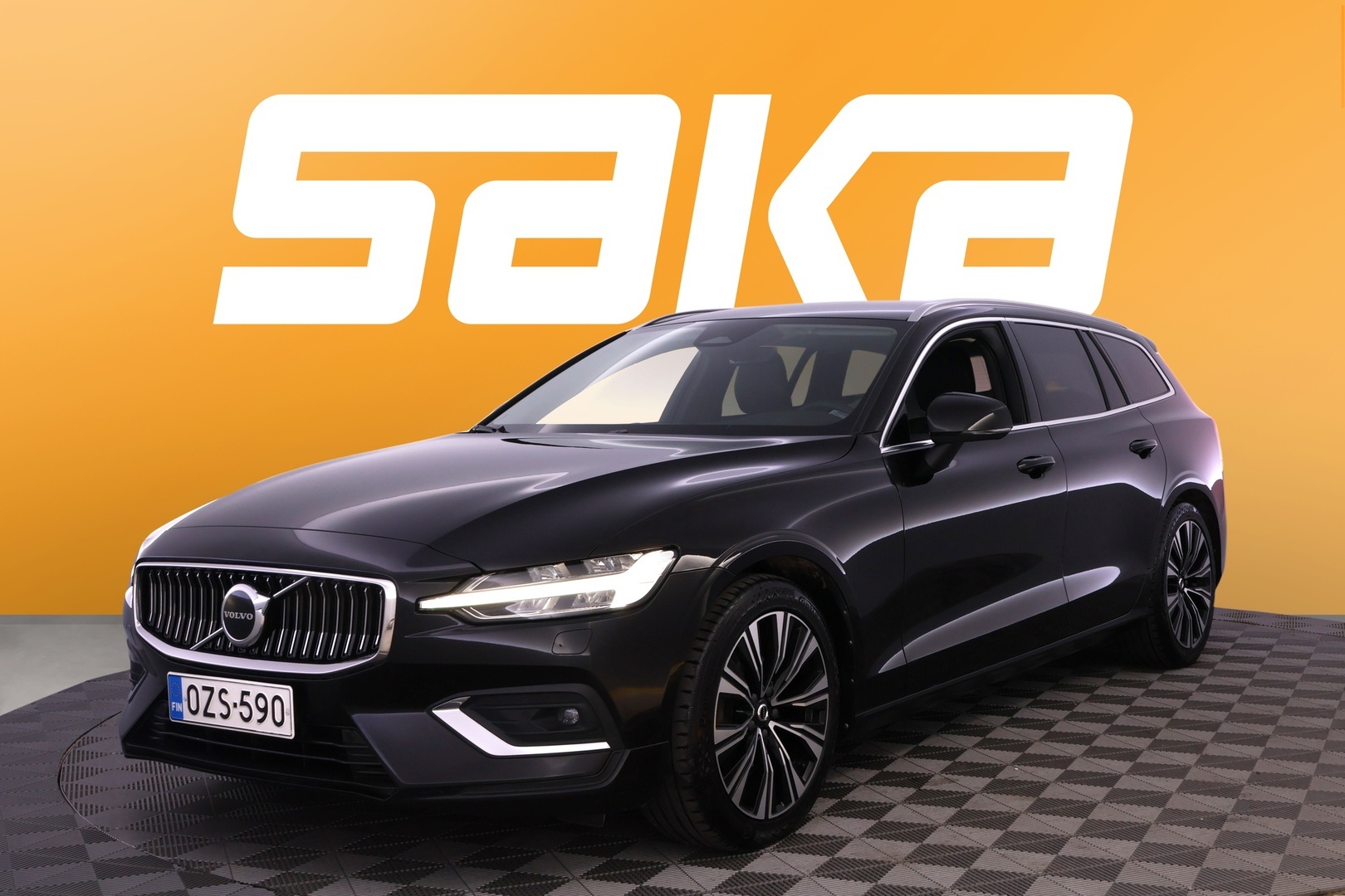 VOLVO V60 2023
