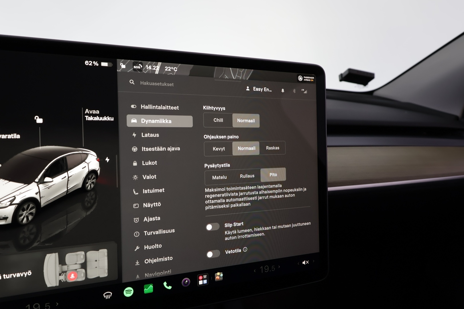 TESLA Model Y 2023