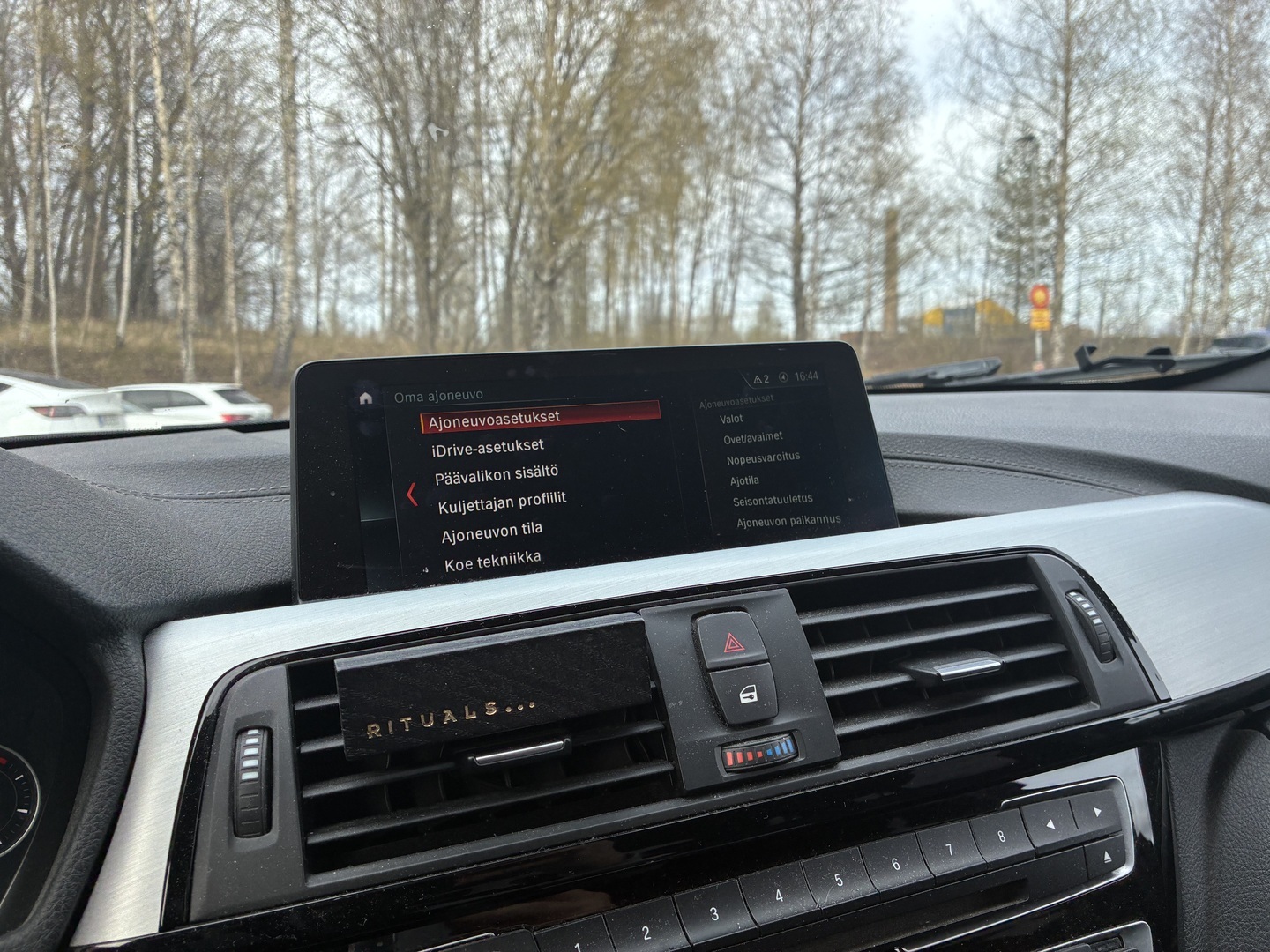 BMW 320 2018