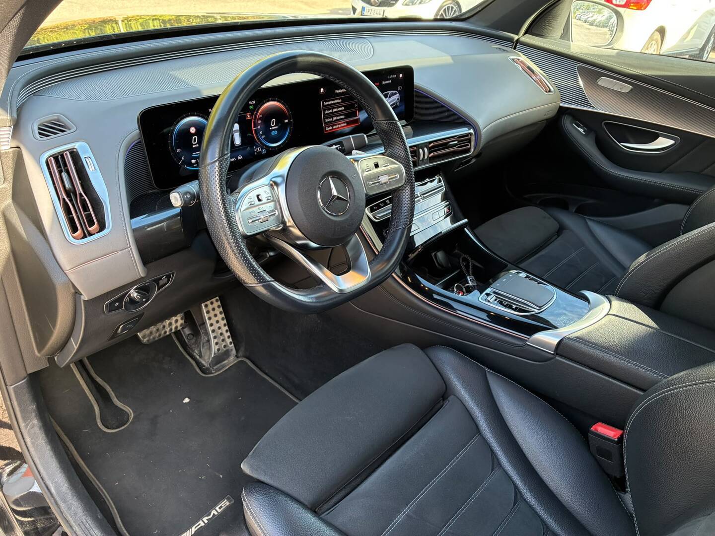 MERCEDES-BENZ EQC 2022