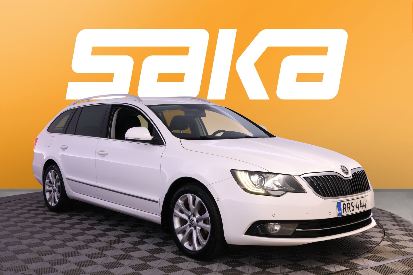 SKODA Superb 2014