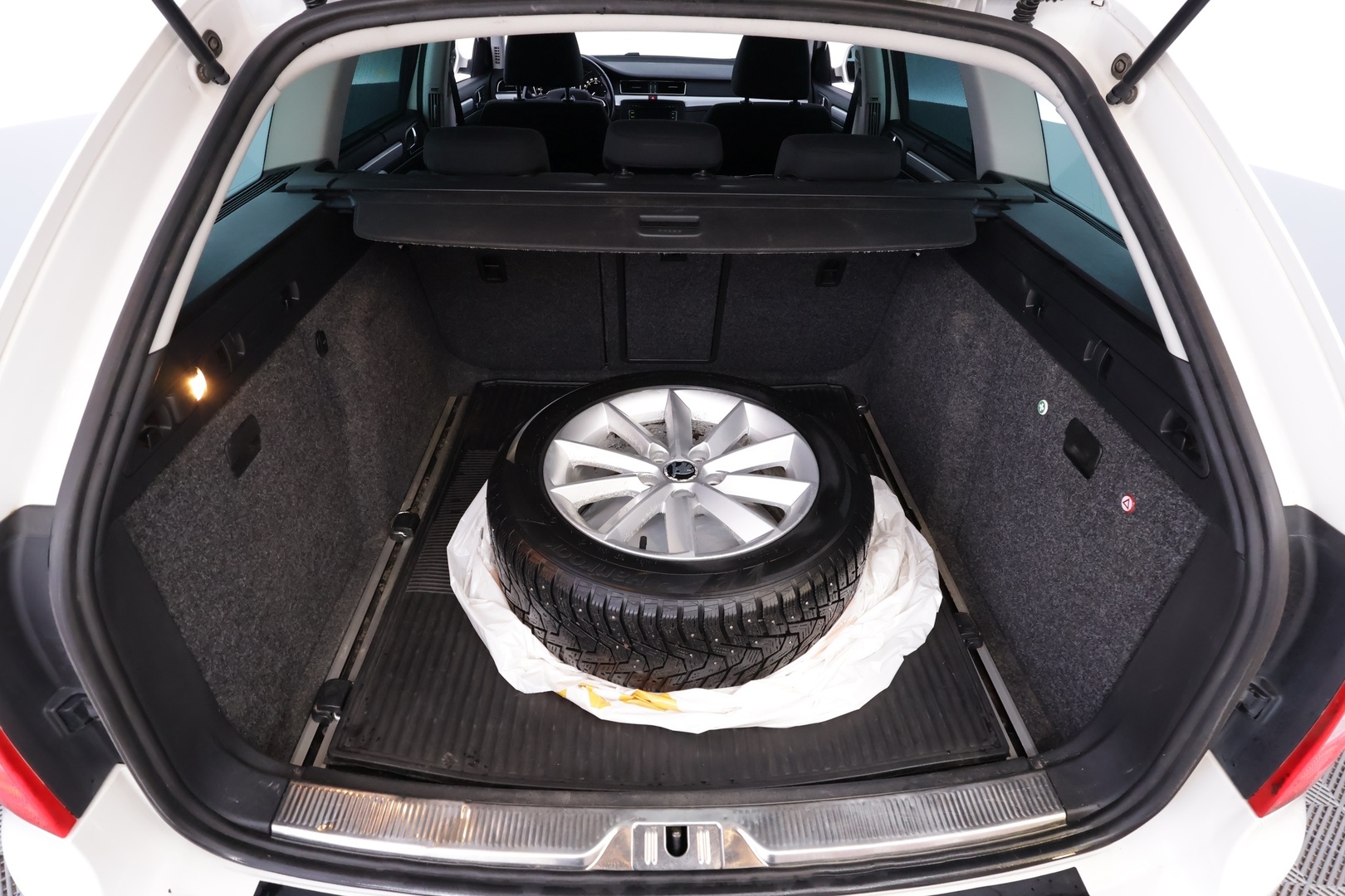 SKODA Superb 2014