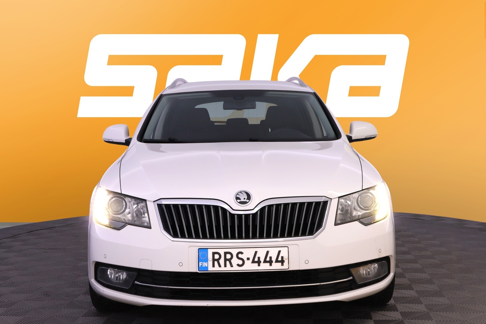 SKODA Superb 2014