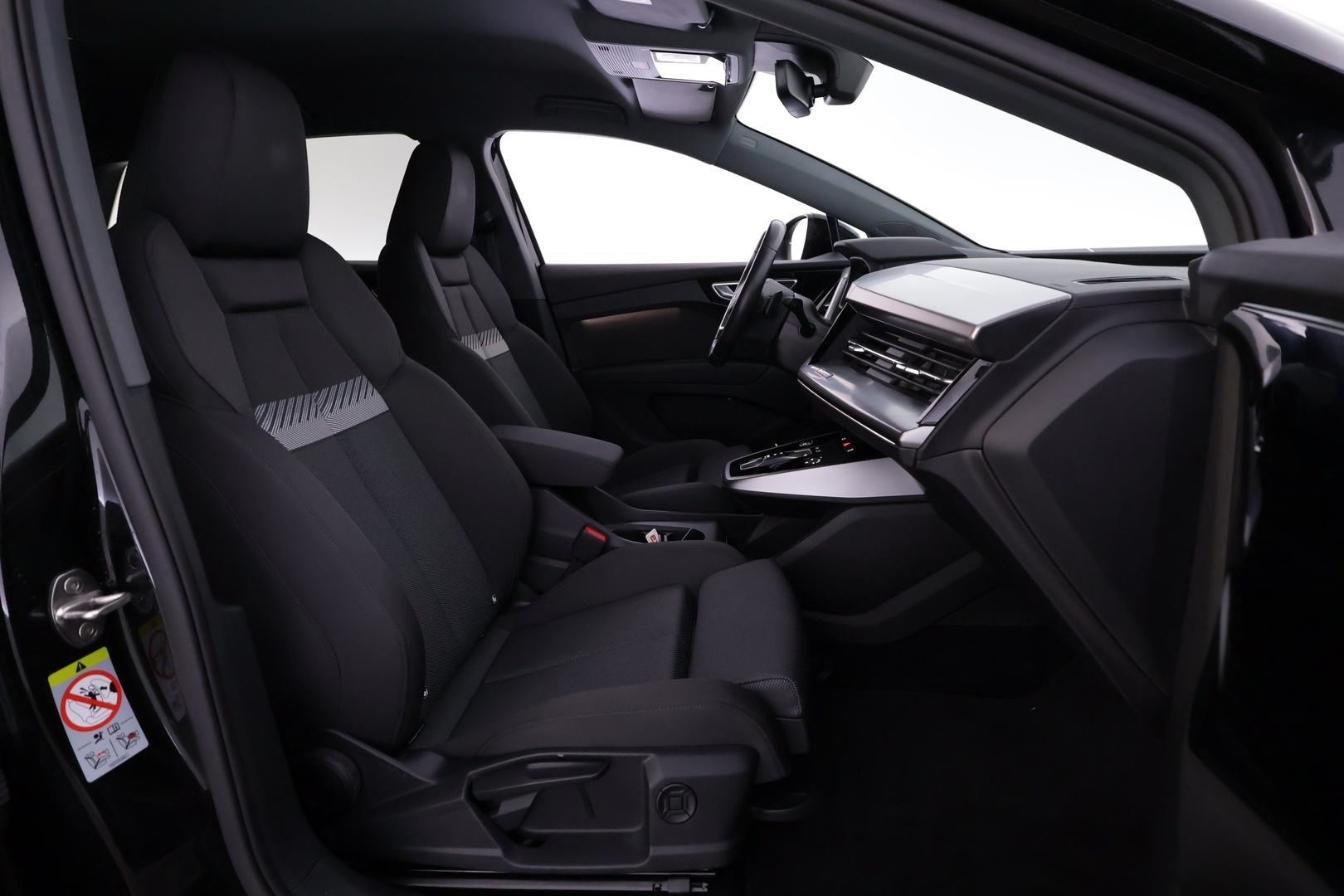AUDI Q4 e-tron 2023