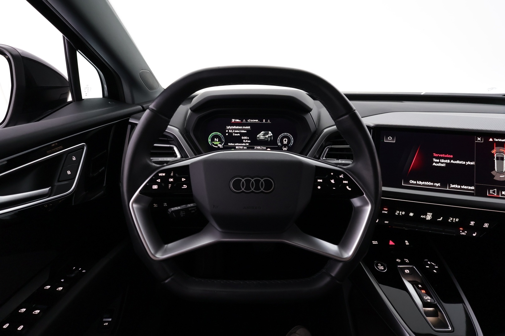 AUDI Q4 e-tron 2023