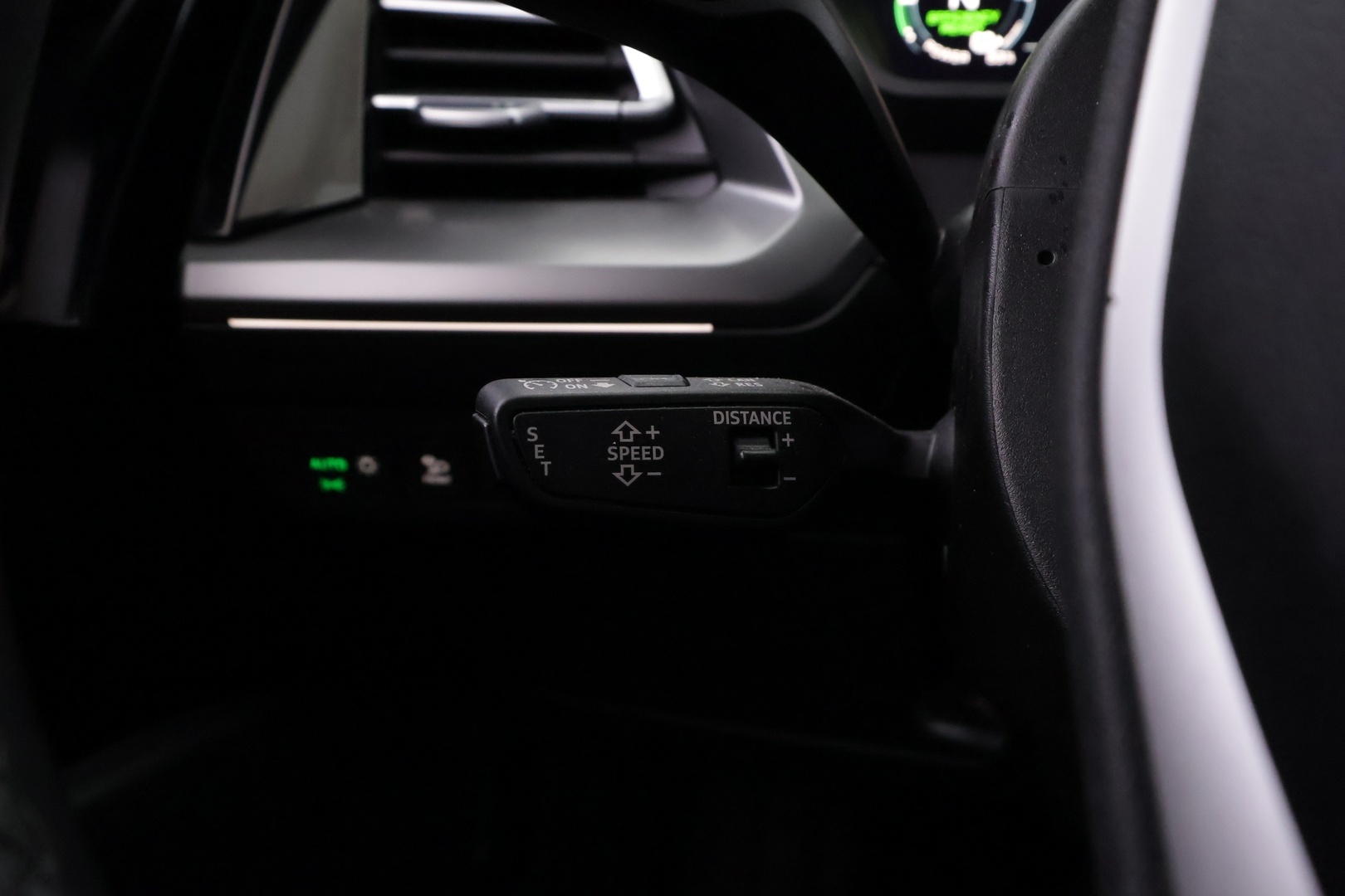 AUDI Q4 e-tron 2023