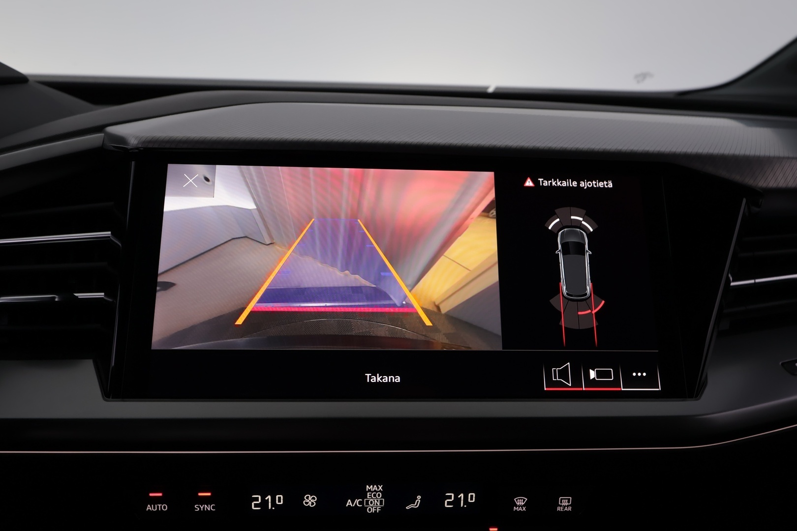 AUDI Q4 e-tron 2023
