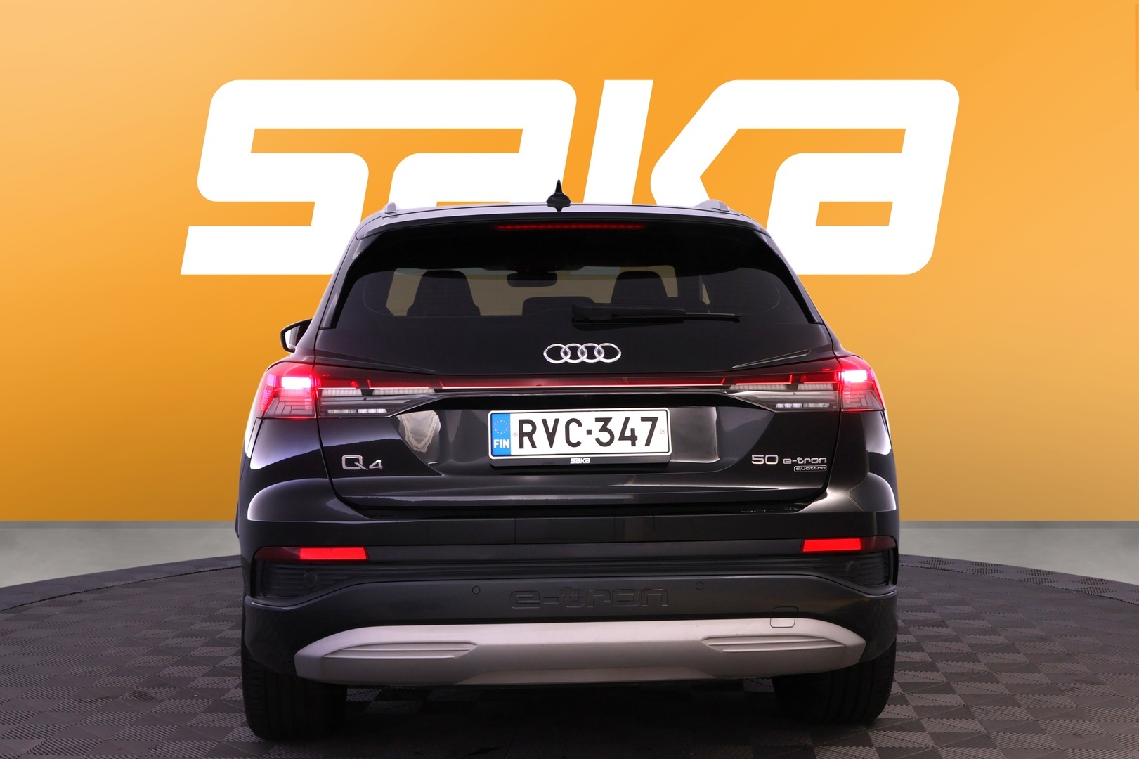 AUDI Q4 e-tron 2023