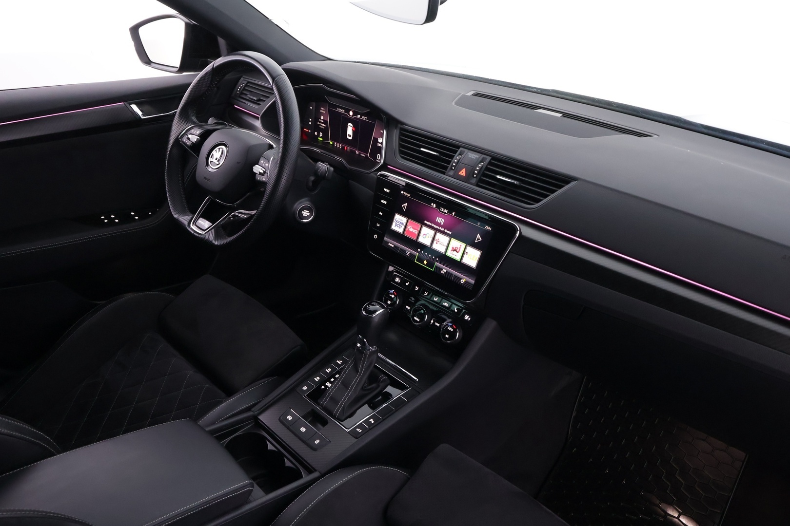 SKODA Superb 2021