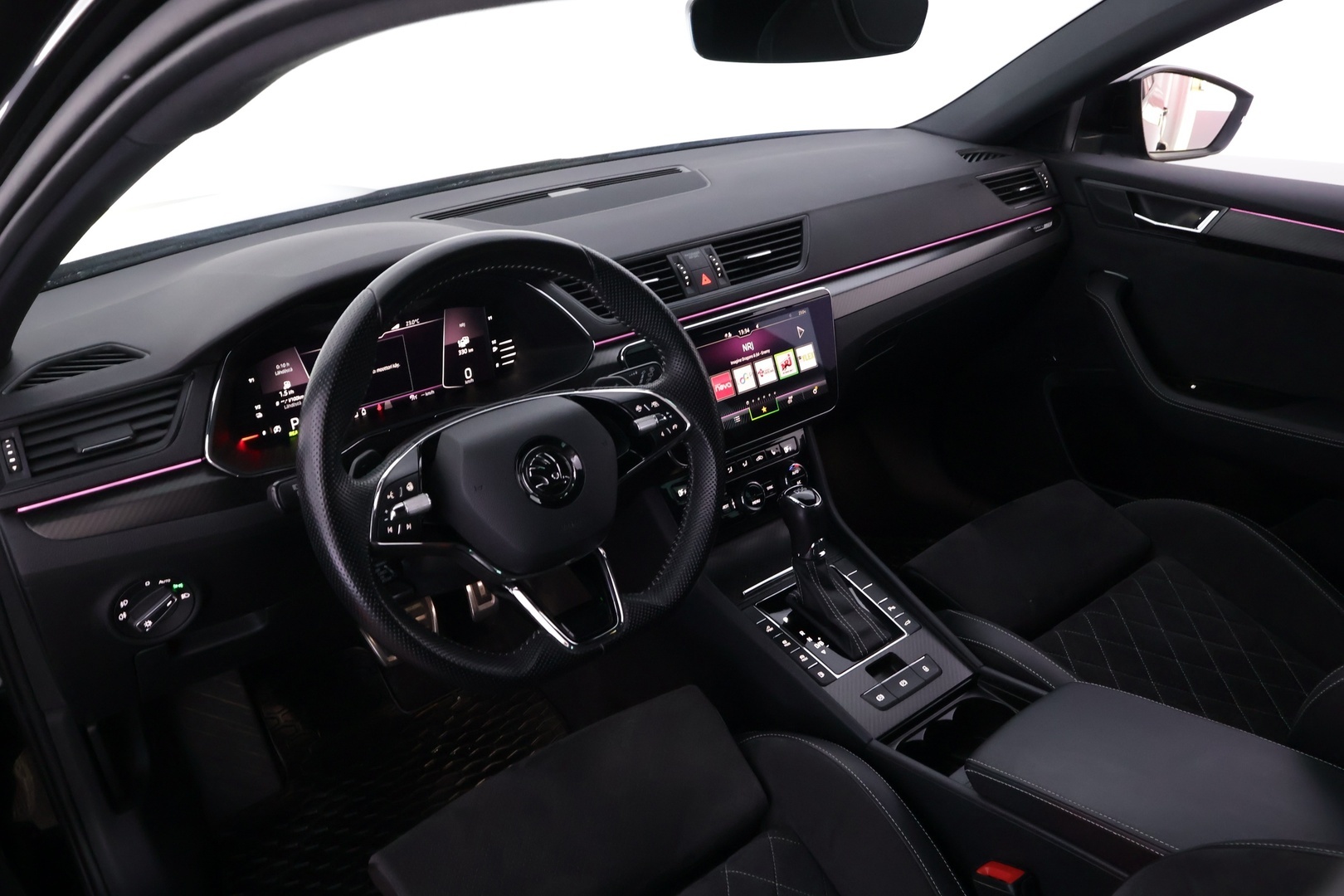 SKODA Superb 2021