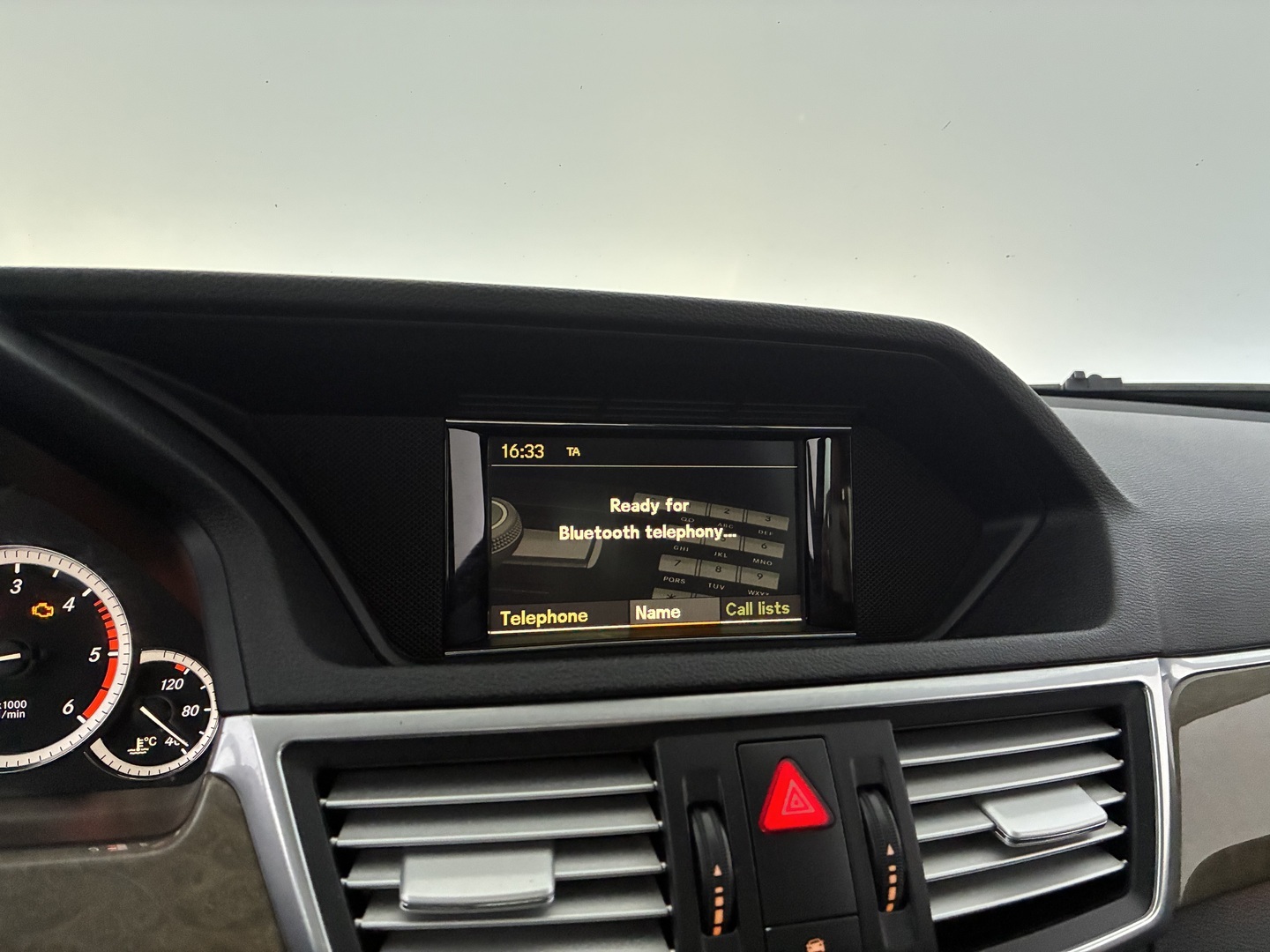 MERCEDES-BENZ E 2010