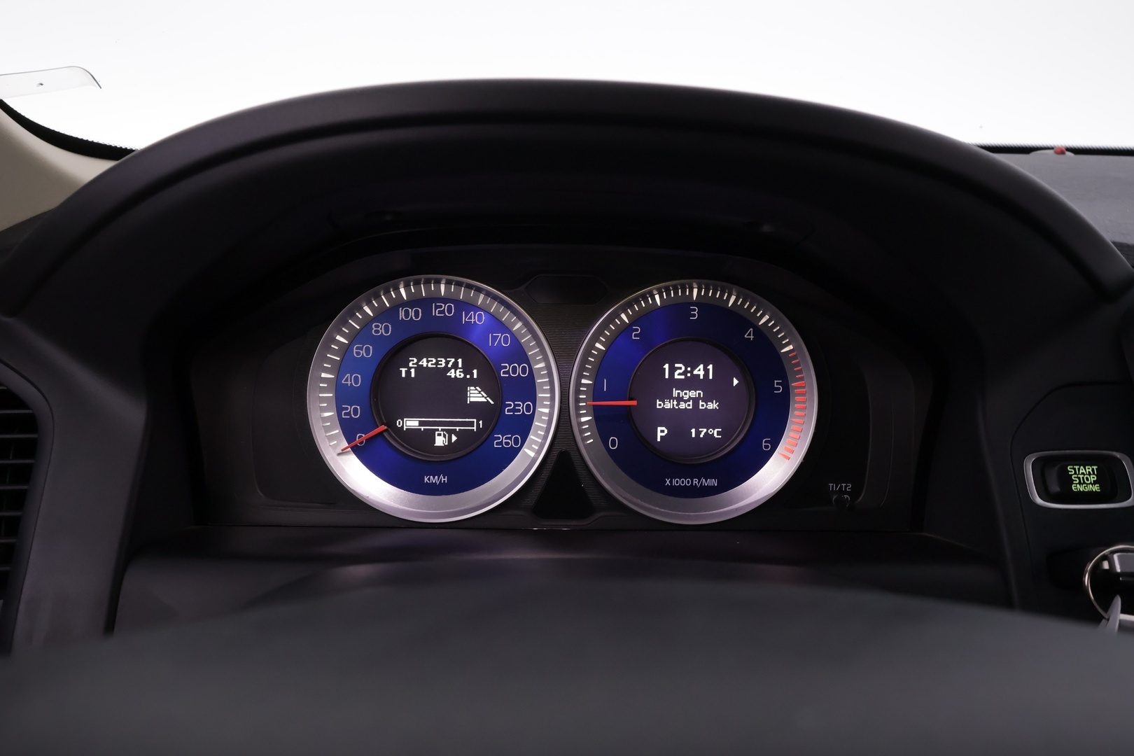 VOLVO XC60 2011