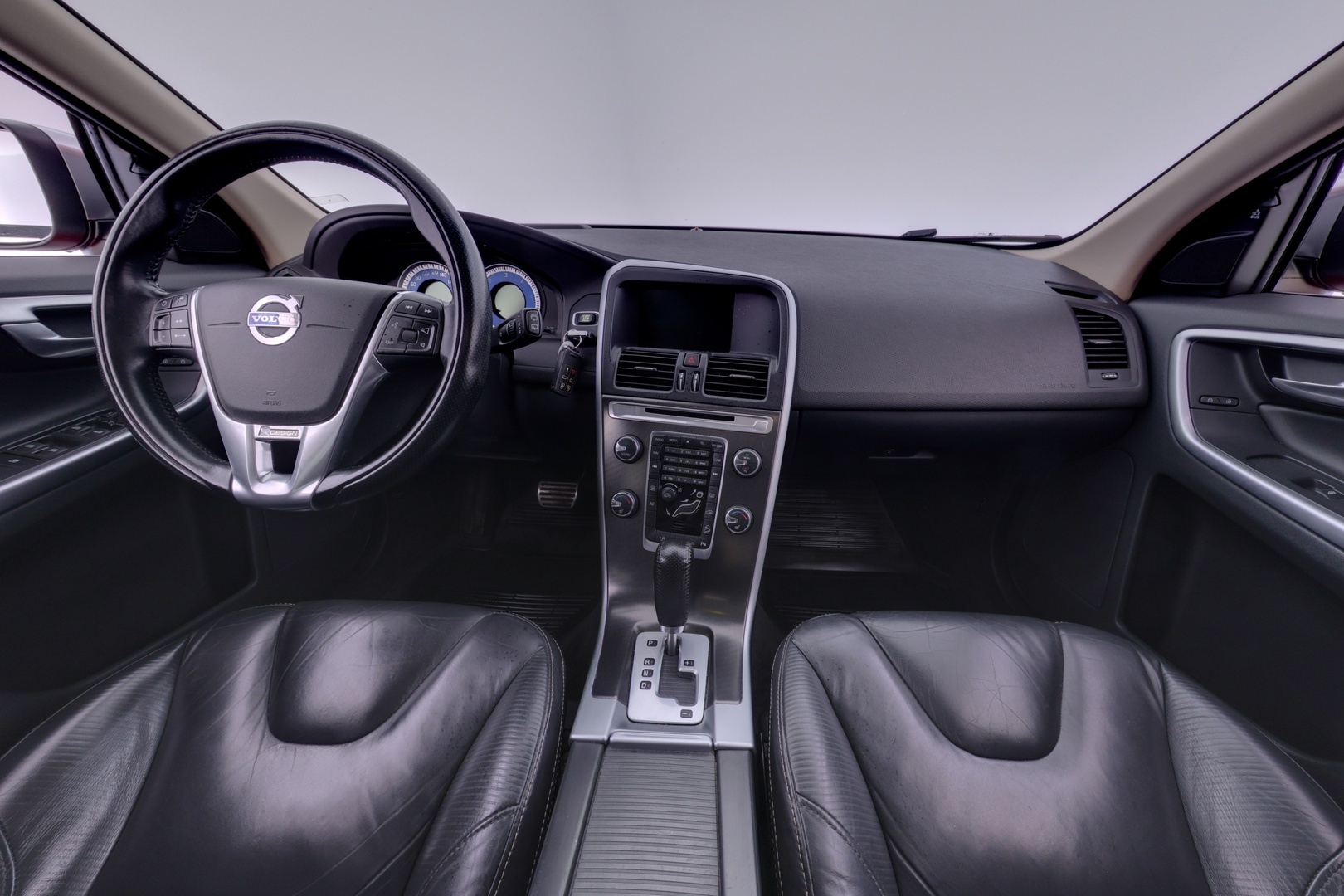 VOLVO XC60 2011