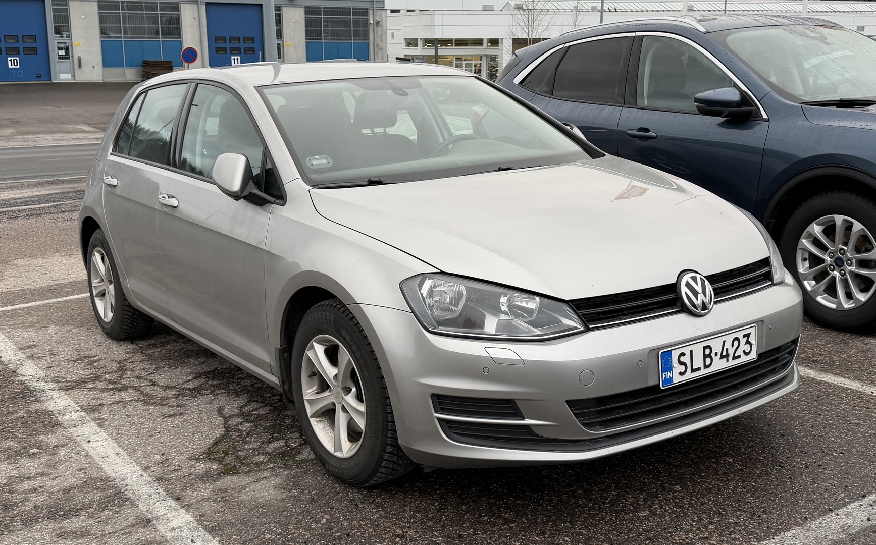 VOLKSWAGEN Golf 2013