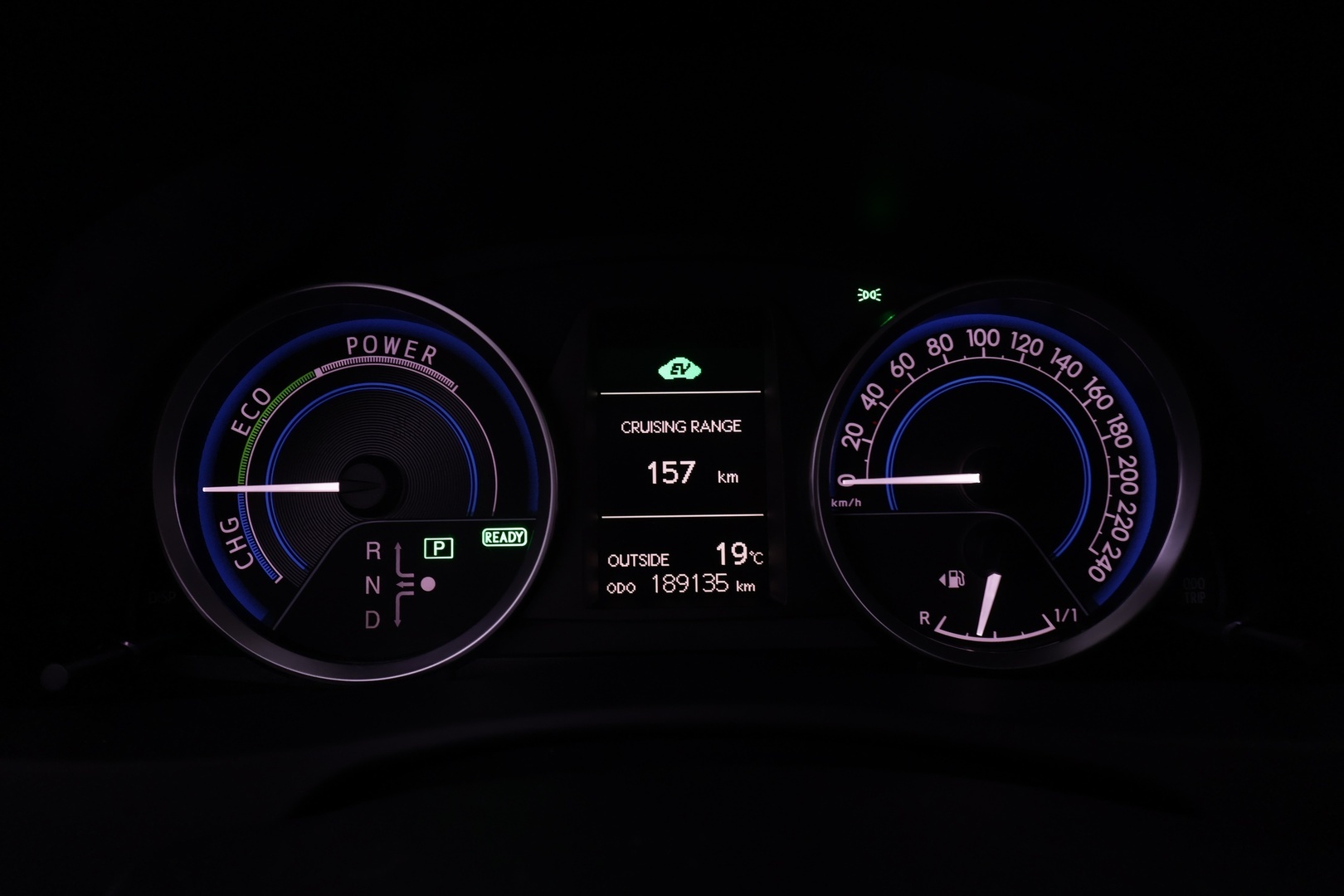 TOYOTA Auris 2015