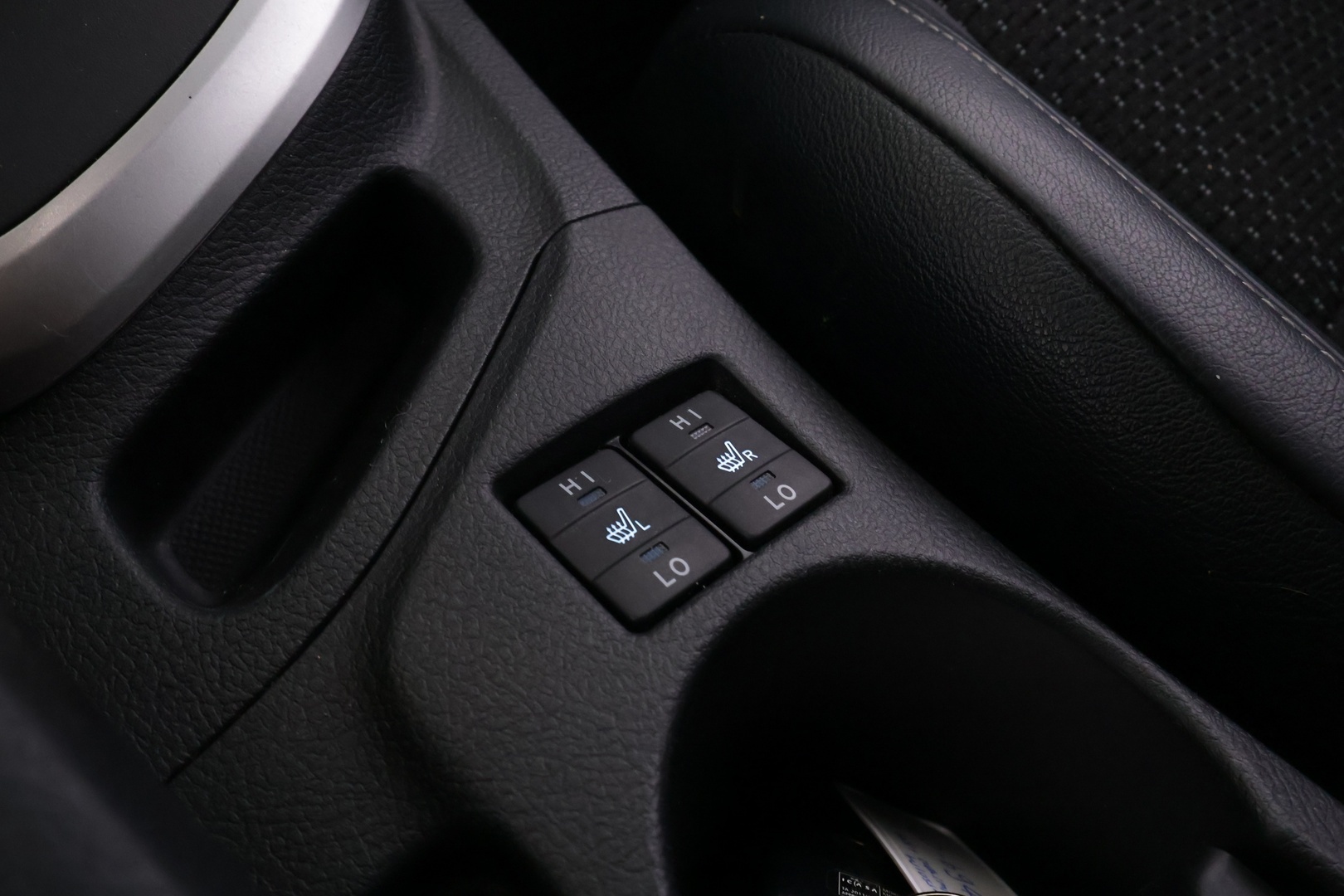 TOYOTA Auris 2015