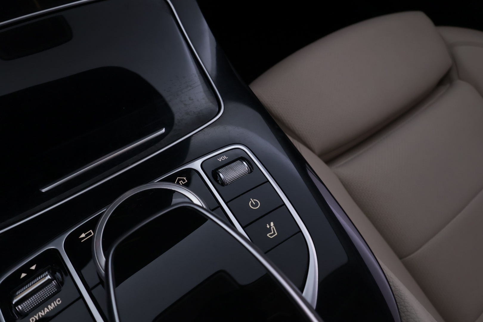 MERCEDES-BENZ E 2017