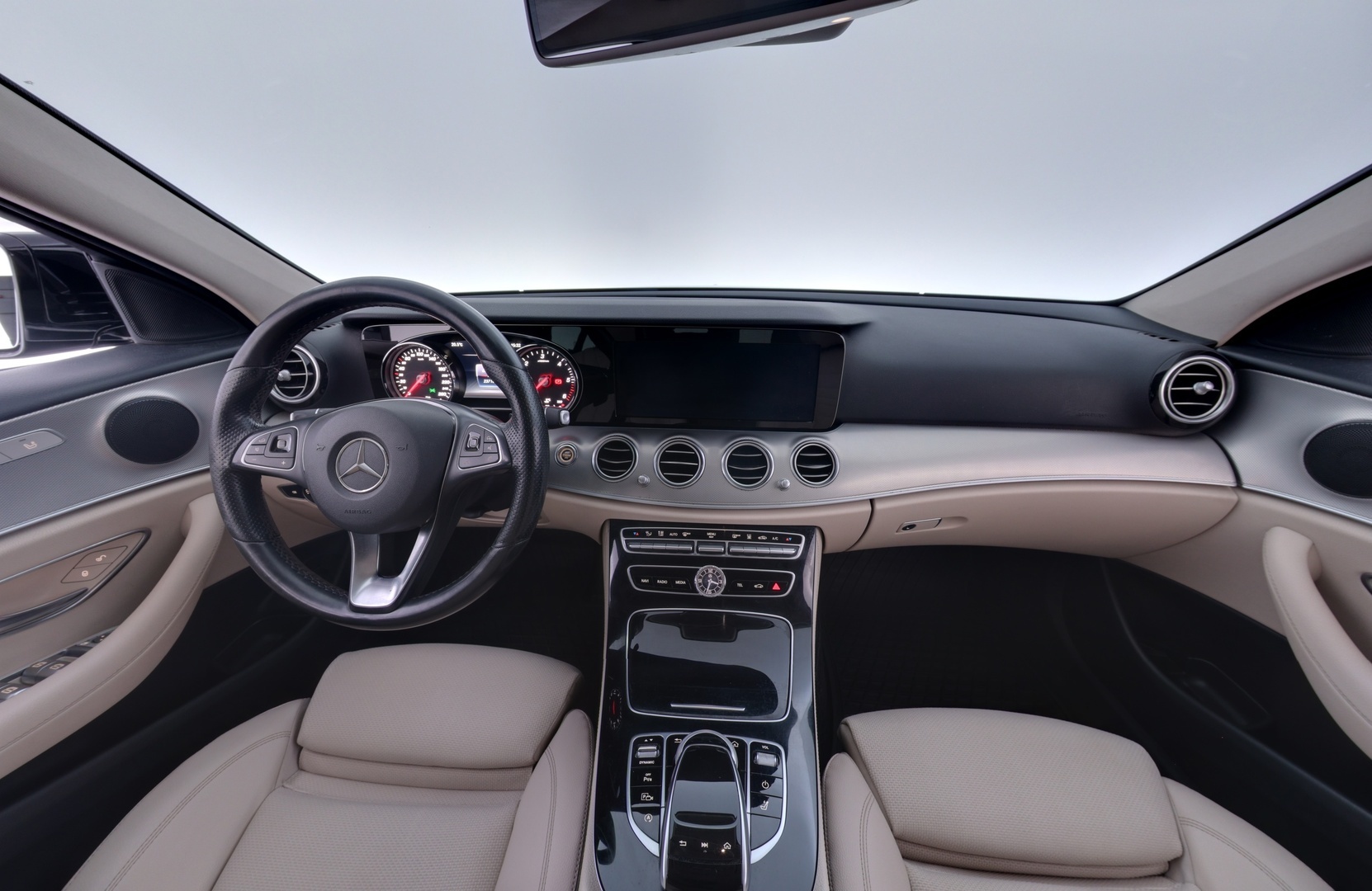 MERCEDES-BENZ E 2017