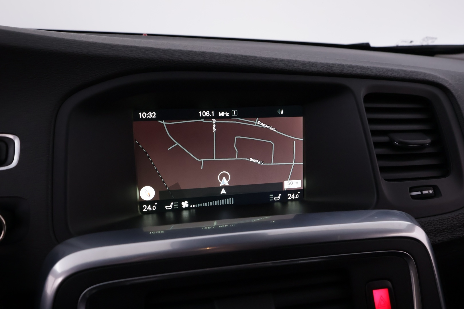 VOLVO V60 CROSS COUNTRY 2016