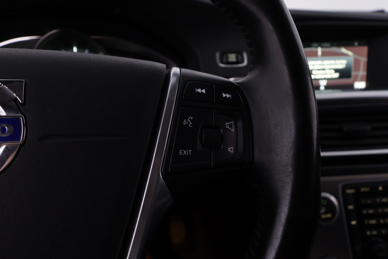 VOLVO V60 CROSS COUNTRY 2016