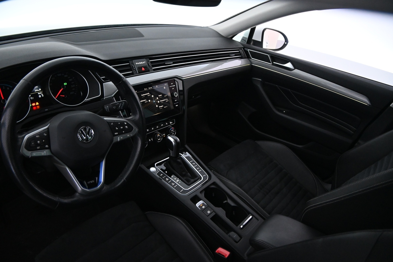 VOLKSWAGEN Passat 2020