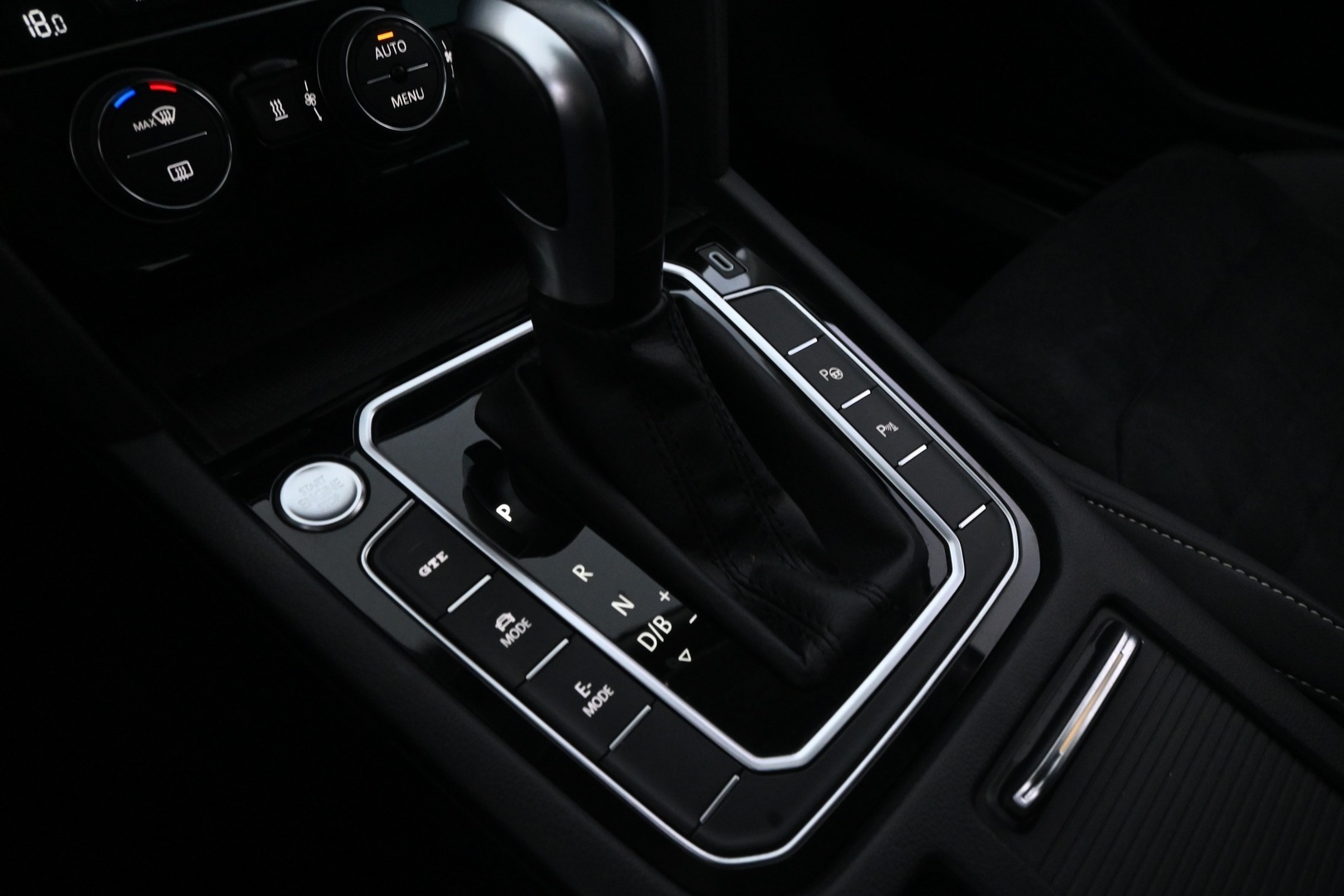 VOLKSWAGEN Passat 2020