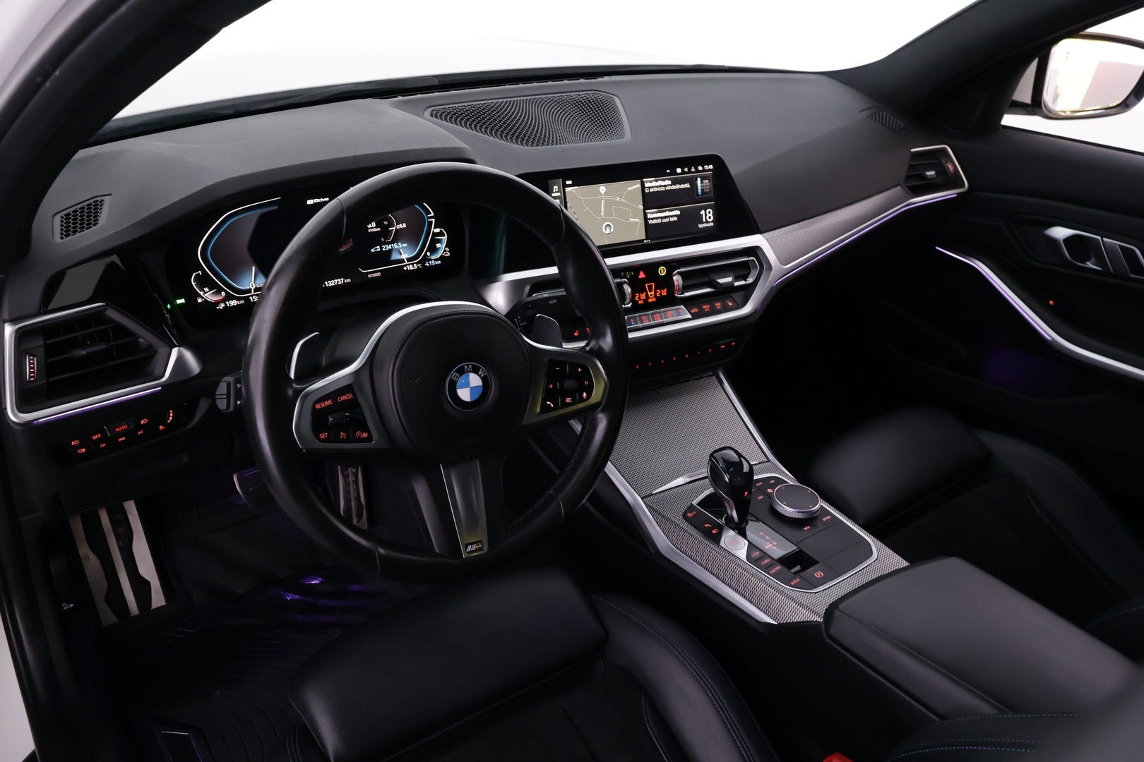 BMW 330 2020