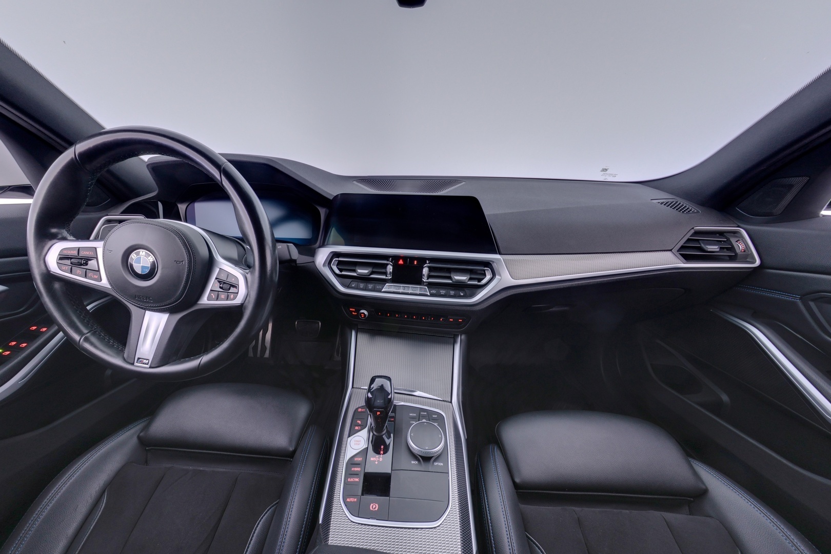 BMW 330 2020