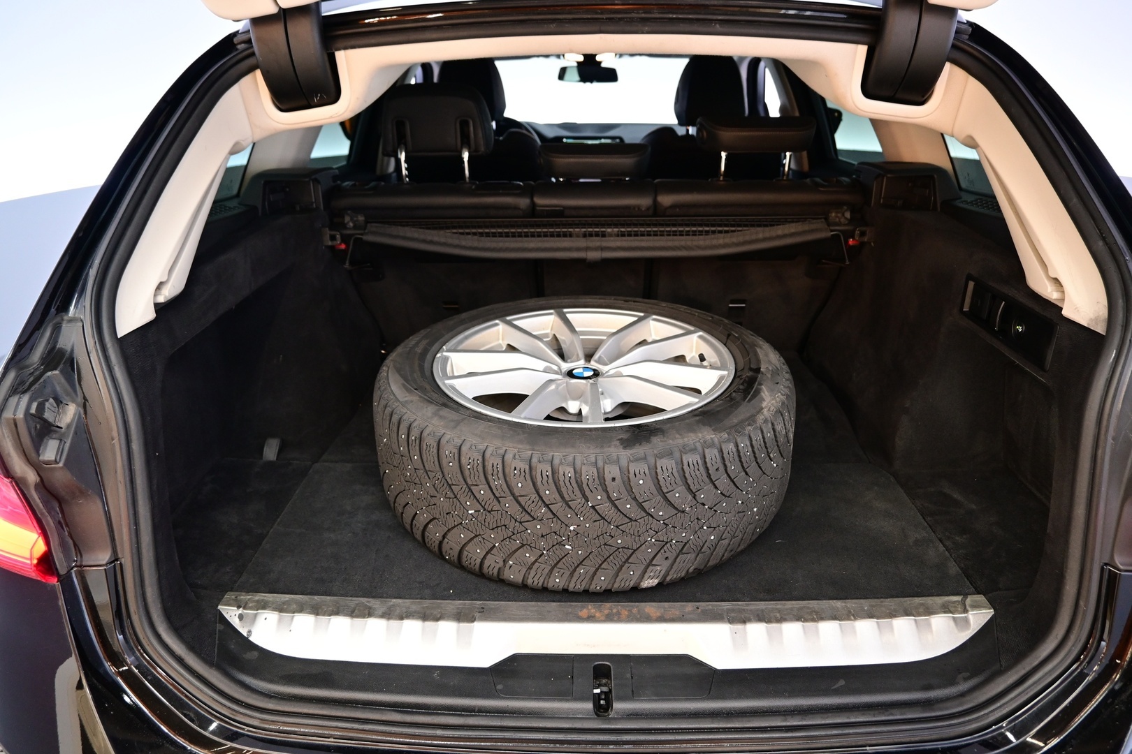BMW 330 2021