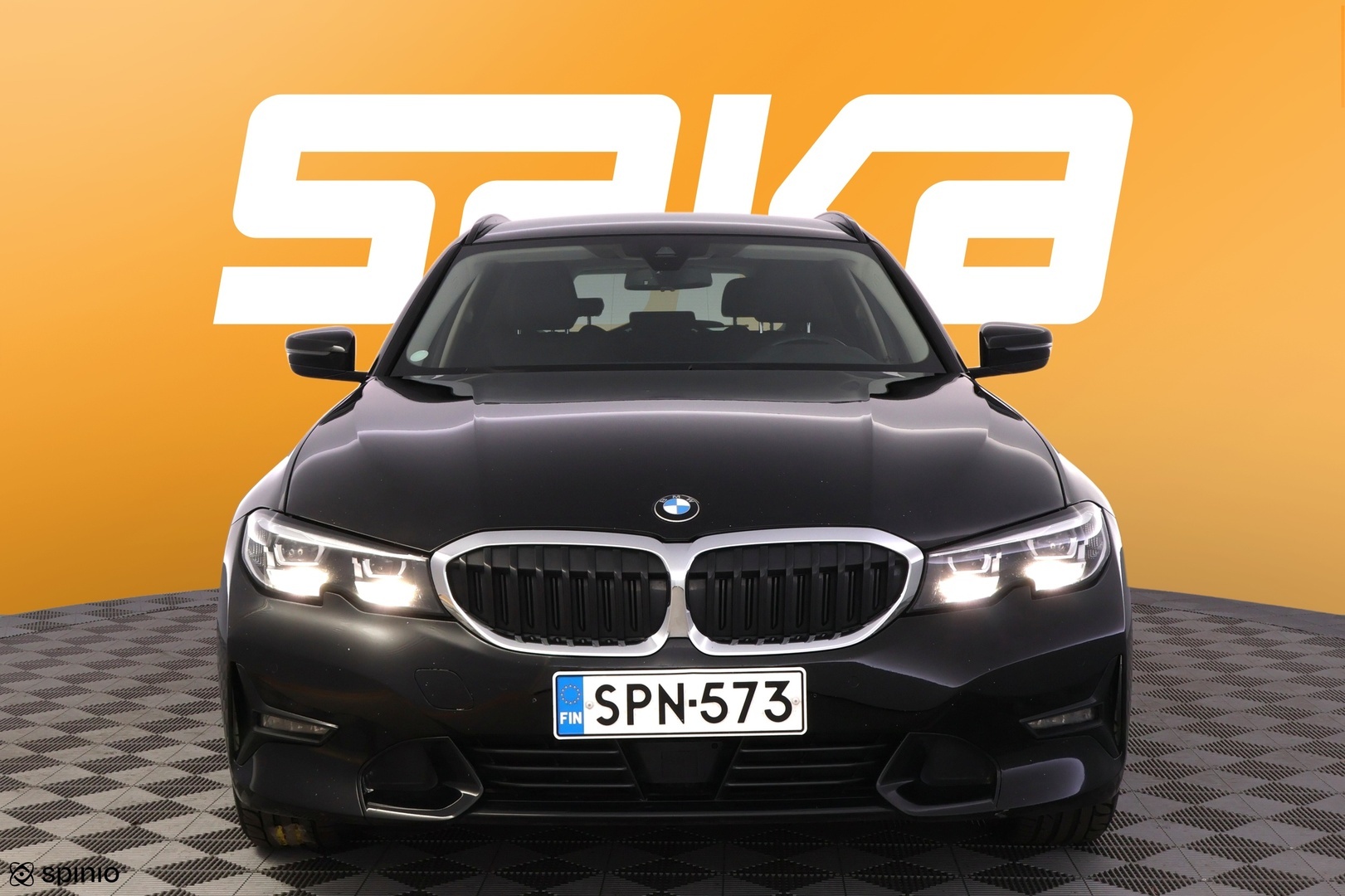 BMW 330 2021