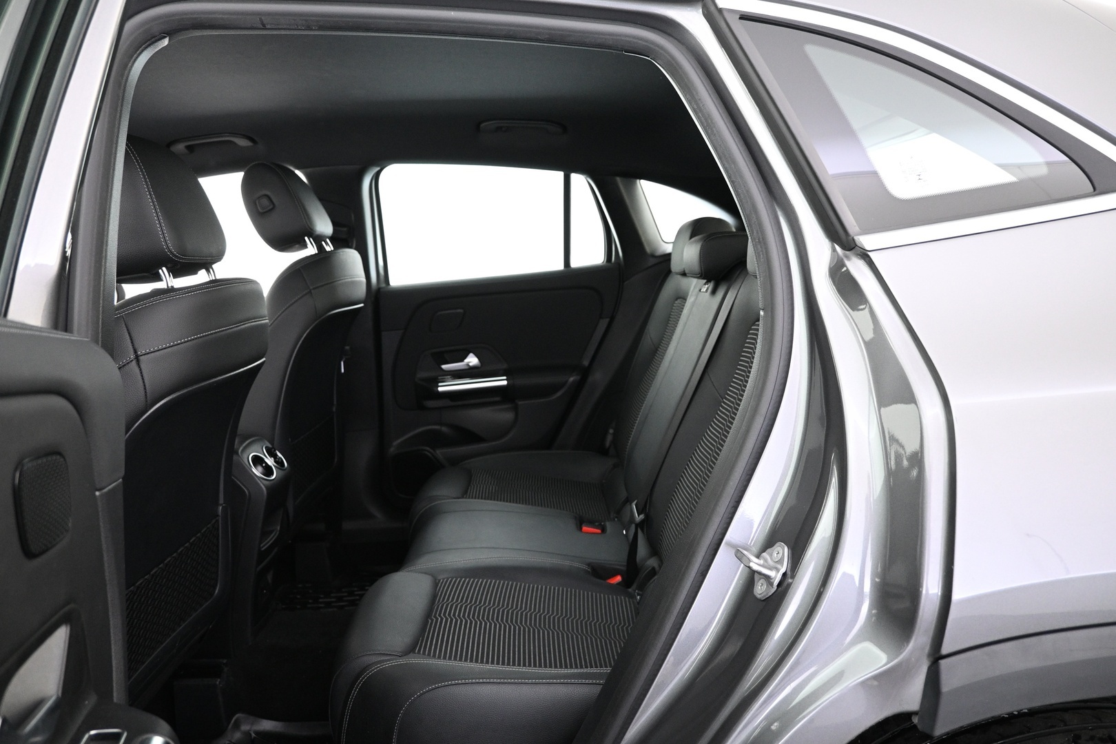 MERCEDES-BENZ GLA 2021