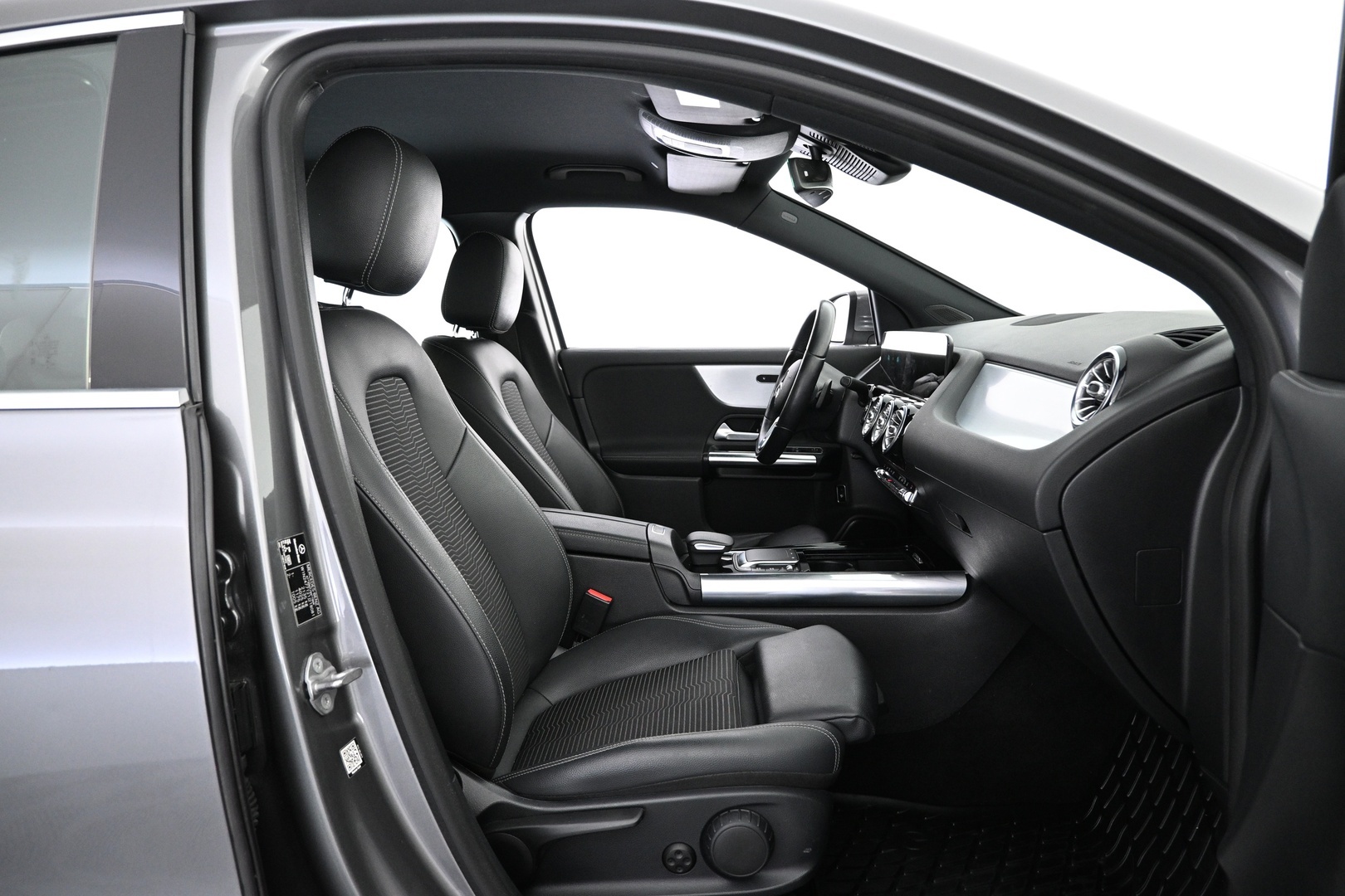 MERCEDES-BENZ GLA 2021