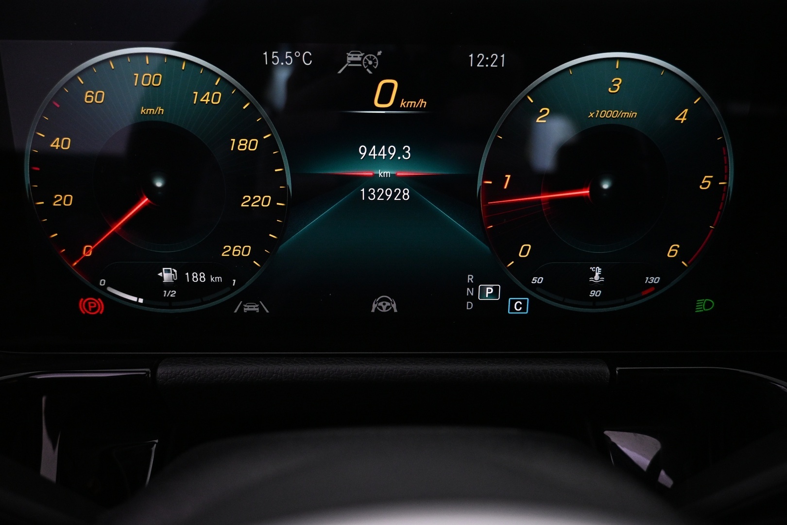 MERCEDES-BENZ GLA 2021