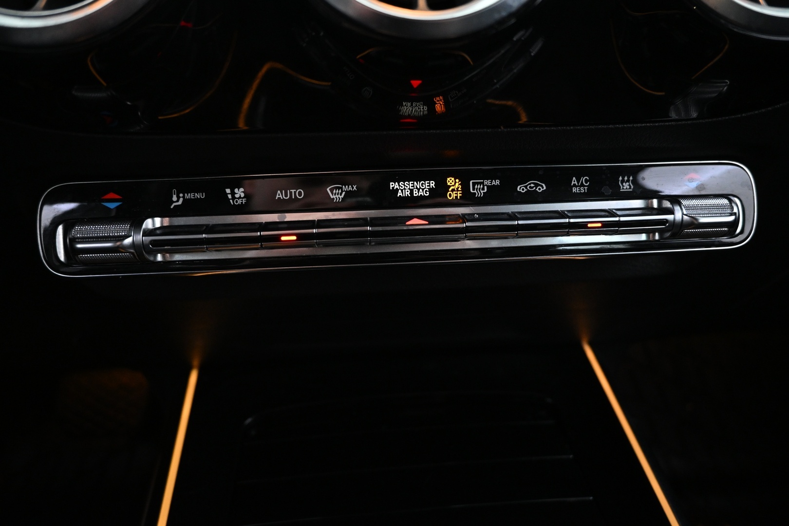 MERCEDES-BENZ GLA 2021