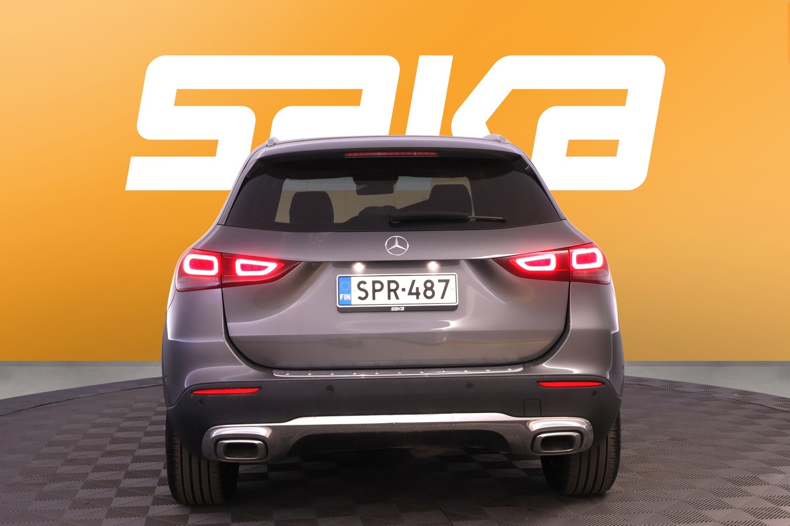 MERCEDES-BENZ GLA 2021