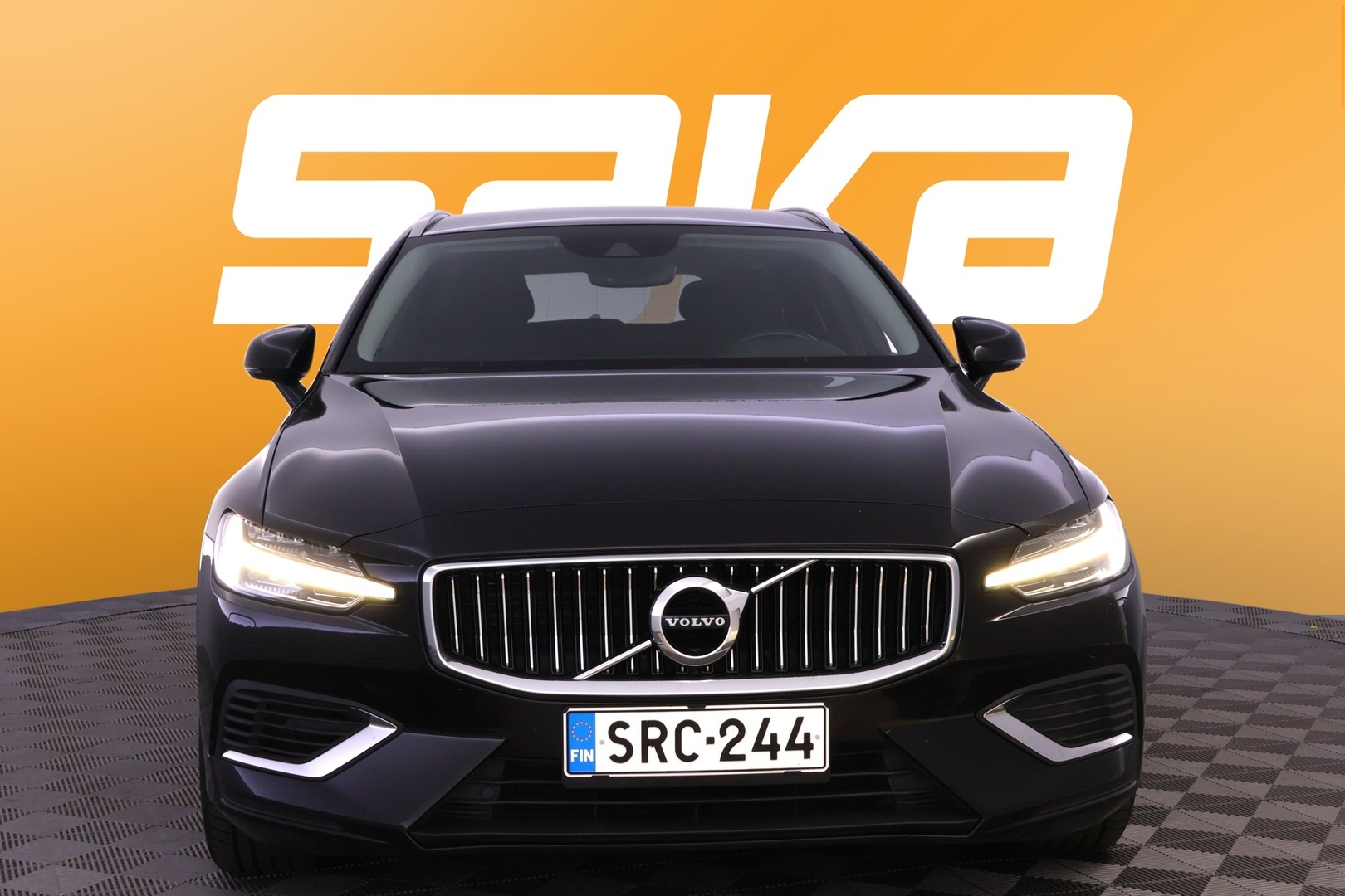 VOLVO V60 2021