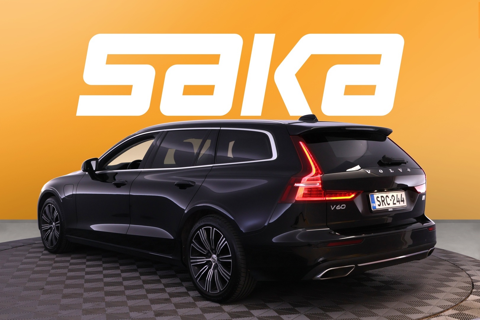 VOLVO V60 2021