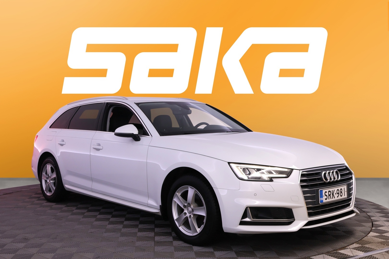 AUDI A4 2019