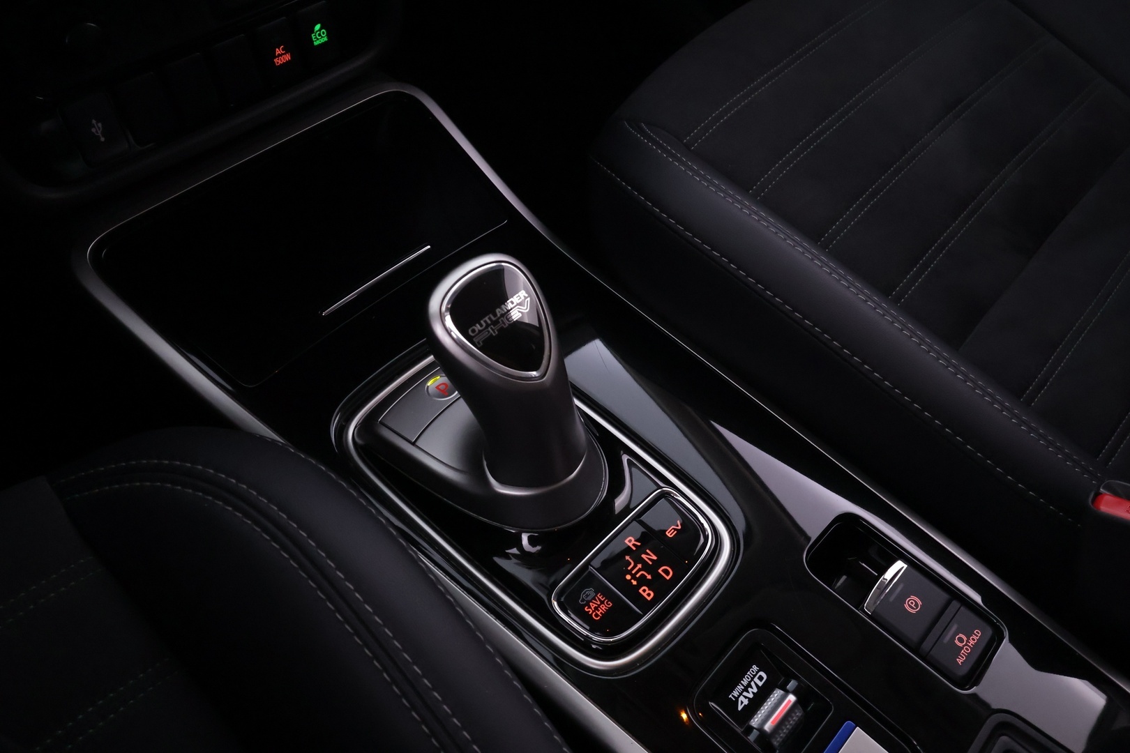 MITSUBISHI OUTLANDER PHEV 2020