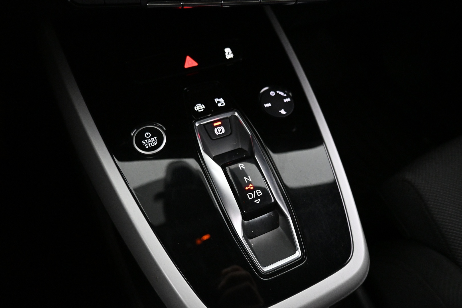 AUDI Q4 e-tron 2023