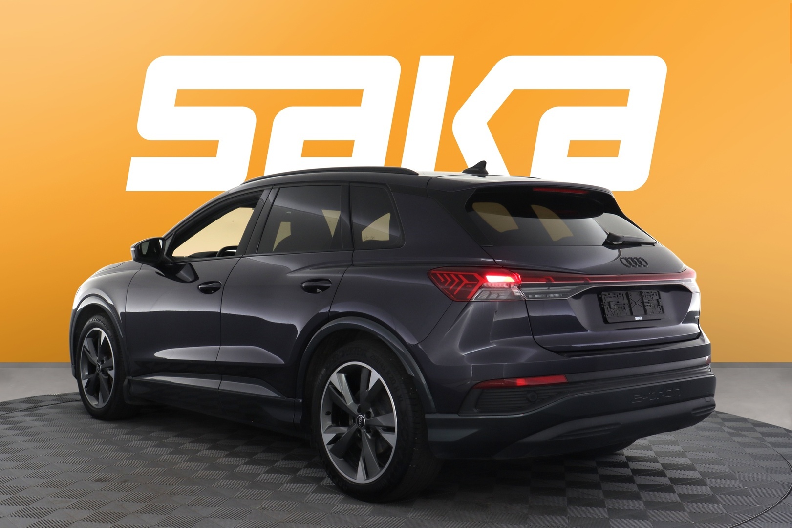 AUDI Q4 e-tron 2023