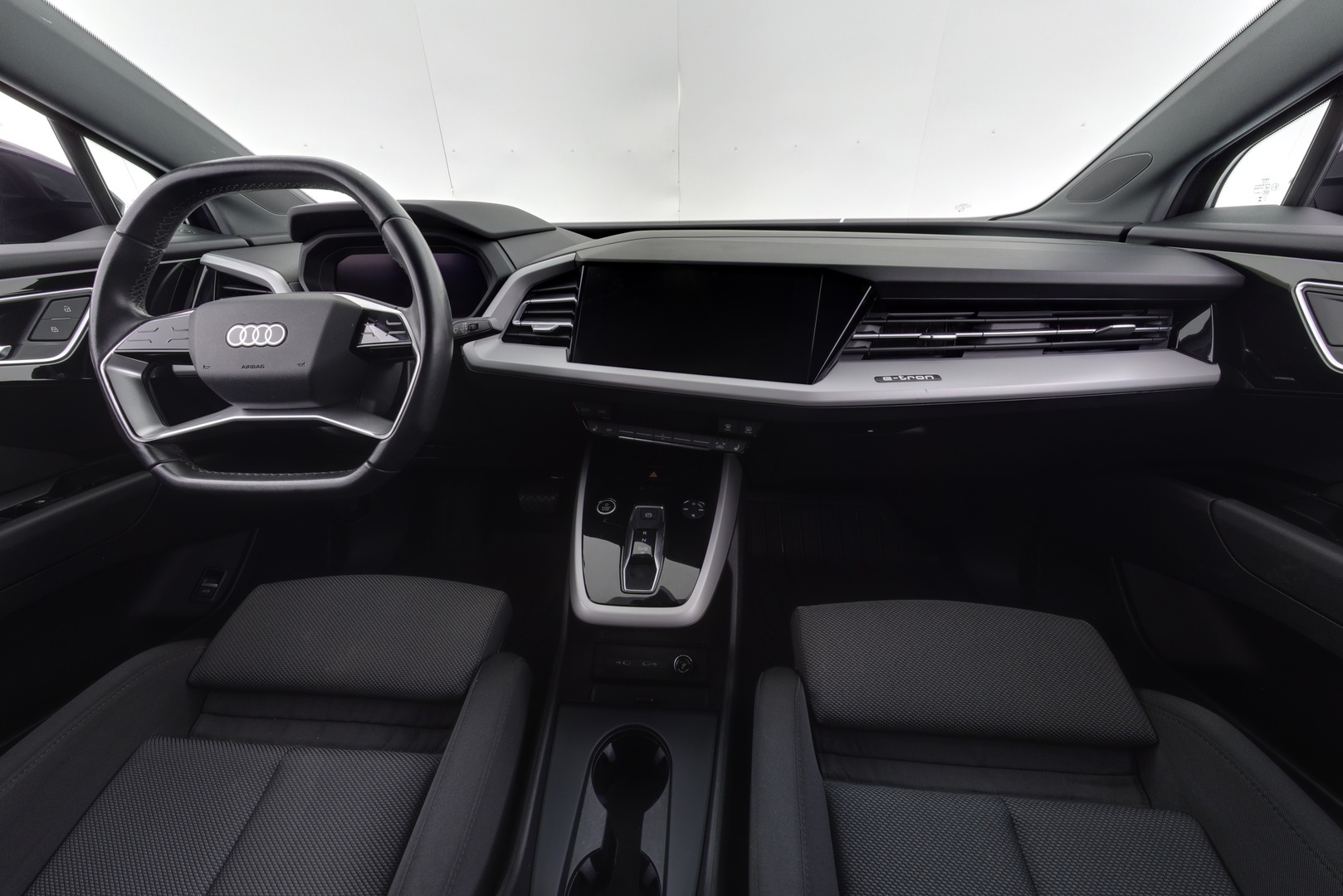 AUDI Q4 e-tron 2023